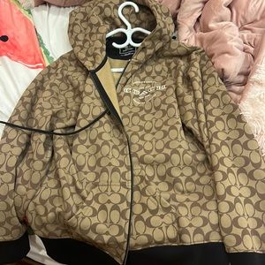 Coach sweater brand new never worn size small fits big